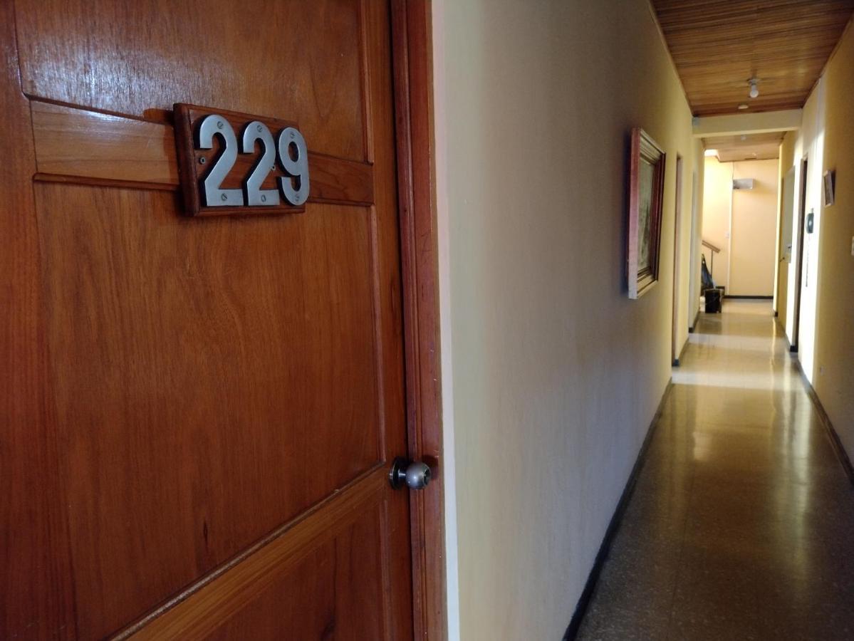 Hotel Costa Rica Airport